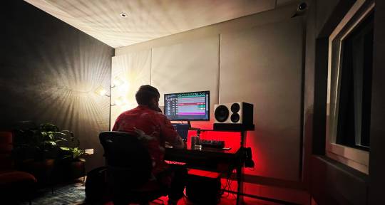 Producer, Mixer, Songwriter - JxckFruit