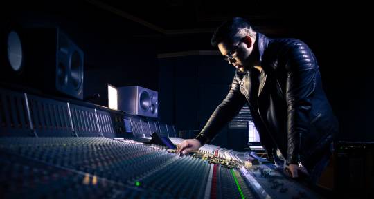 Mixing Engineer & Mastering - Juan De Sedas